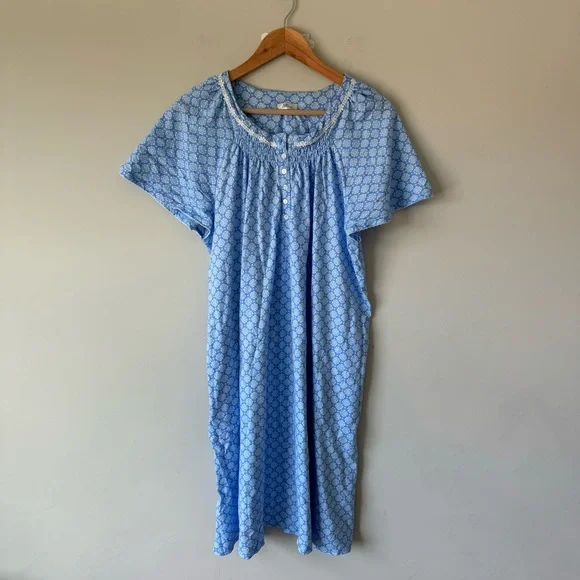 Blue Patterned Short Sleeve Dress - Picture 5 of 8